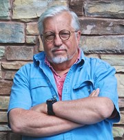 Dan Simmons