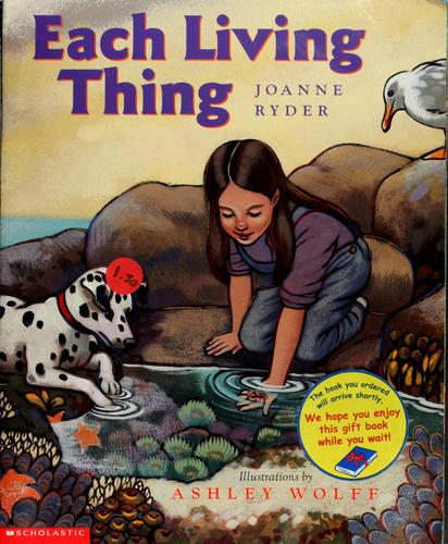 Cover of Each living thing