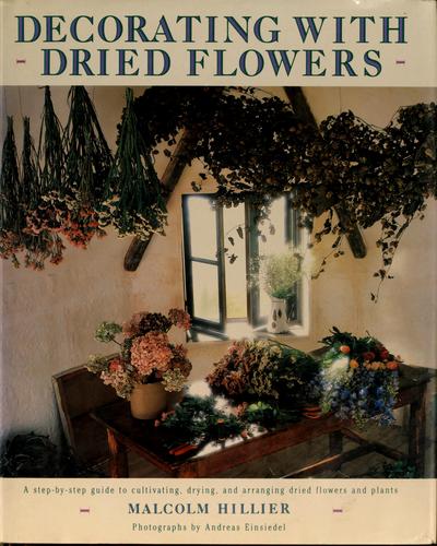 Cover of Decorating with dried flowers