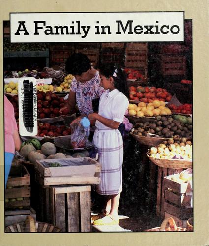 Cover of A family in Mexico